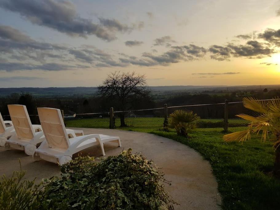 Magnifique Villa Avec Piscine Interieure Saint-Pois Exterior foto