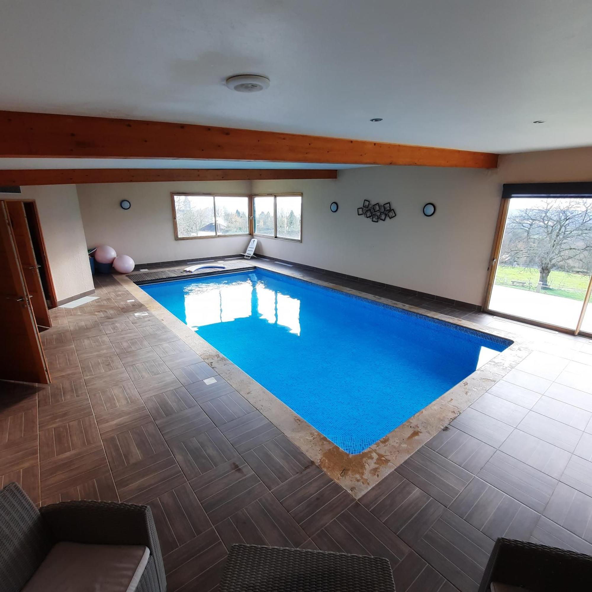 Magnifique Villa Avec Piscine Interieure Saint-Pois Exterior foto